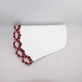 Rabat alter-cuir de raisin blanc avec dentelle bordeaux